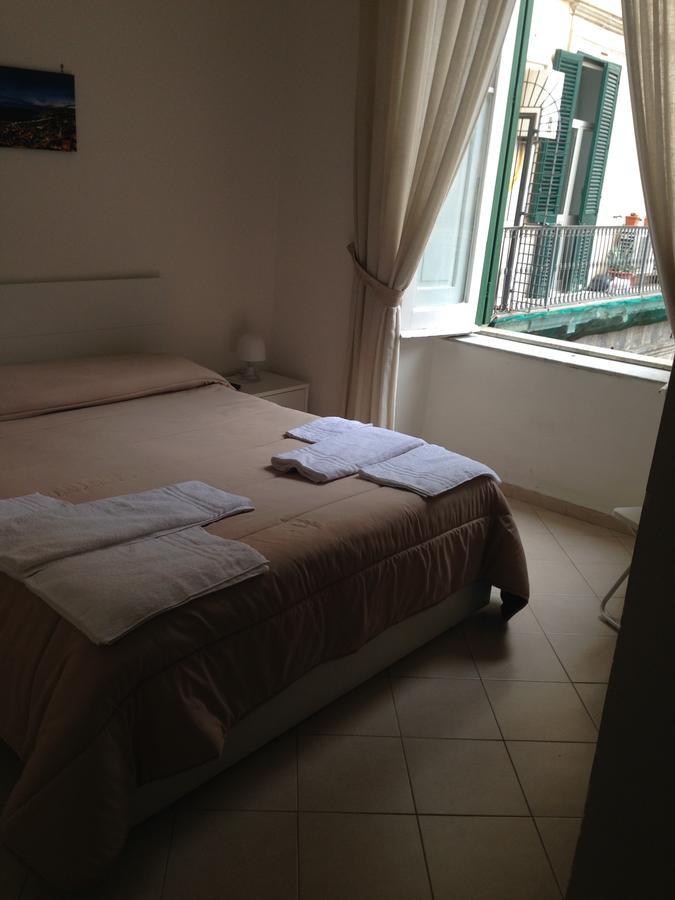 B&B La Conigliera เนเปิลส์ ภายนอก รูปภาพ