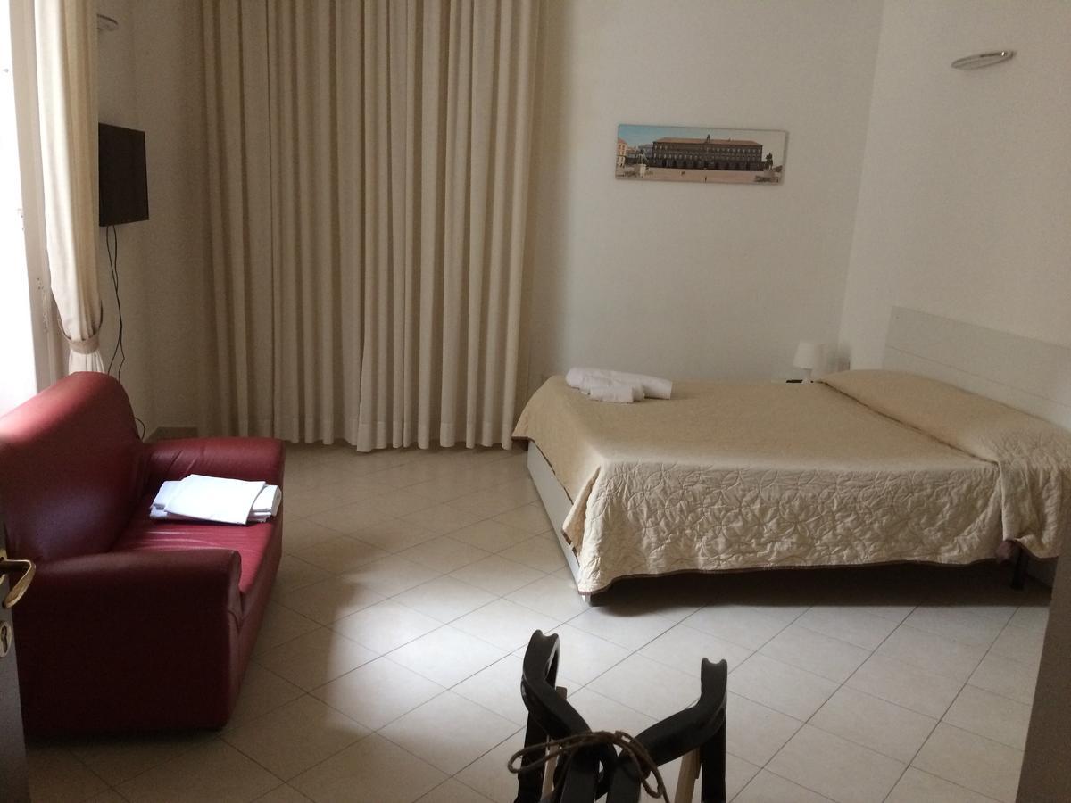 B&B La Conigliera เนเปิลส์ ภายนอก รูปภาพ