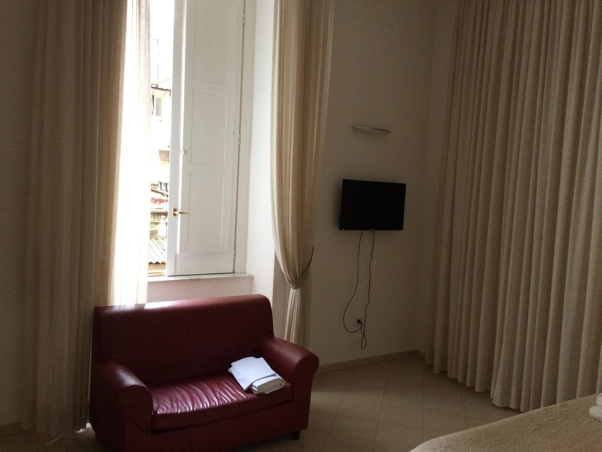 B&B La Conigliera เนเปิลส์ ภายนอก รูปภาพ